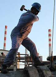 ساماندهی و هماهنگی نظام پرداخت کارکنان مدت موقت در سال ١٣٩٢