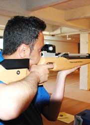 قهرمانی تیم تیراندازی منطقه عملیاتی سرخون و گشوی جنوبی(بندرعباس) در مسابقات تیراندازی شرکت بهره برداری نفت  گاز زاگرس جنوبی