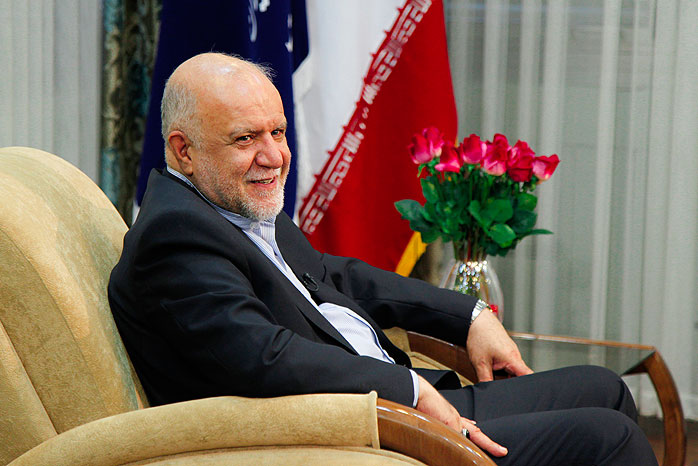 وزیر نفت: دیپلماتهای کشور کاری کردند کارستان