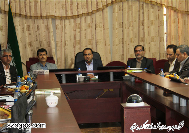 نشست مدیرعامل شرکت بهره برداری نفت و گاز زاگرس جنوبی با پیمانکاران این شرکت به منظور افزایش کیفیت ارائه خدمات و از بین بردن چالش های فی مابین