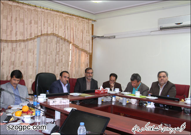 نشست صمیمی مدیرعامل با پیمانکاران شرکت بهره برداری نفت و گاز زاگرس جنوبی 4