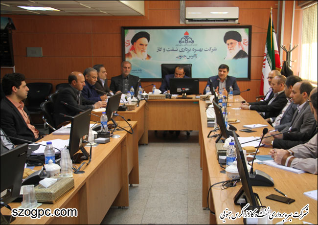 بررسی ساختار سازمانی شرکت با حضور معاون مهندسی ساختار شرکت ملی نفت ایران 3
