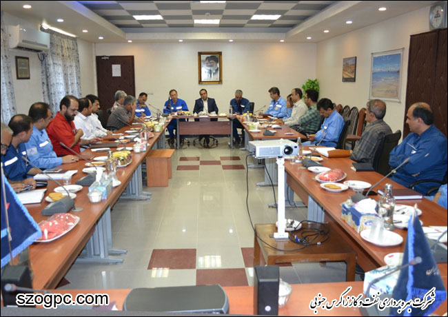بازدید مدیر عامل شرکت بهره برداری نفت و گاز زاگرس جنوبی از منطقه عملیاتی نار و کنگان 7