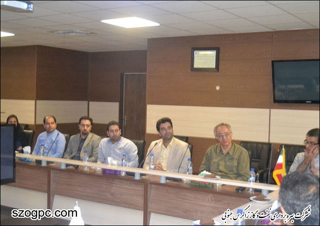 بازدید اساتید دانشگاه آزاد اسلامی واحد مرودشت از مناطق عملیاتی شرکت بهره برداری نفت و گاز زاگرس جنوبی 3