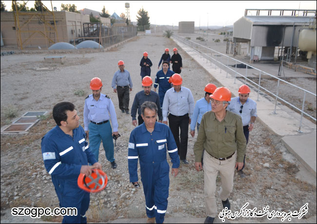 بازدید اساتید دانشگاه آزاد اسلامی واحد مرودشت از مناطق عملیاتی شرکت بهره برداری نفت و گاز زاگرس جنوبی