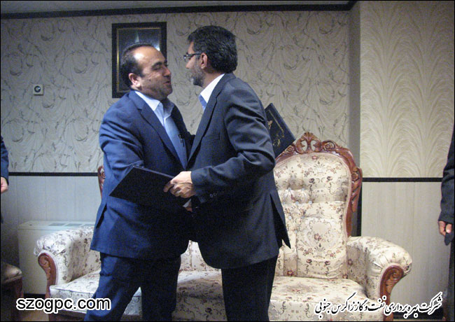 امضاء مواقتنامه همکاری بین شرکت بهره برداری نفت و گاز زاگرس جنوبی و شرکت صنایع الکترونیک شیراز 4