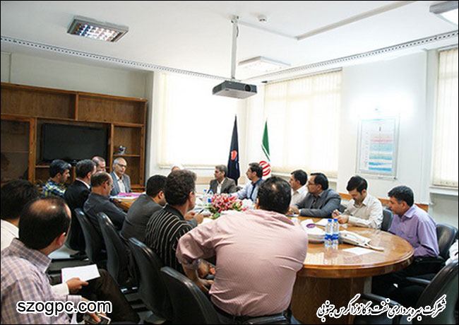 جلسه شورای فرهنگی رؤسا و مسئولین شرکت بهره برداری نفت و گاز شرق 2