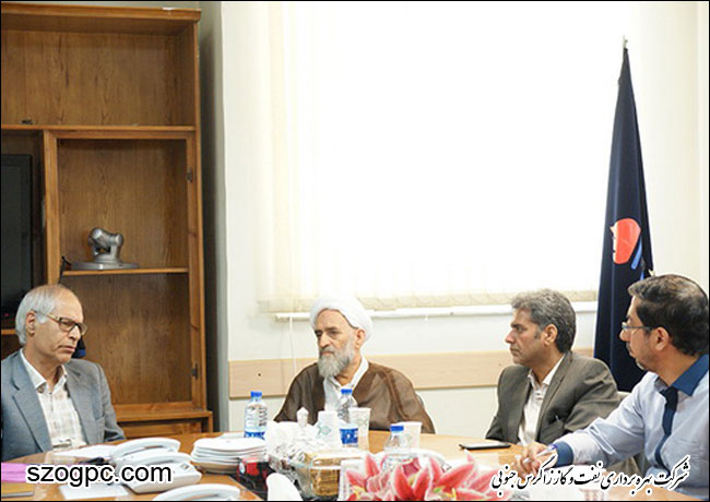 جلسه شورای فرهنگی رؤسا و مسئولین شرکت بهره برداری نفت و گاز شرق 3