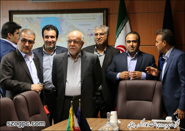 بازدید مهندس بیژن زنگنه وزیر نفت از ستاد شرکت بهره برداری نفت و گاز زاگرس جنوبی (گزارش تصویری)