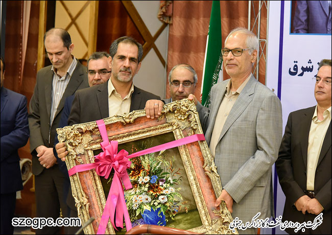مراسم تودیع و تجلیل از خدمات شایسته مهندس محمدرضا مهدی پور مدیر عامل سابق شرکت بهره برداری نفت و گاز شرق 8
