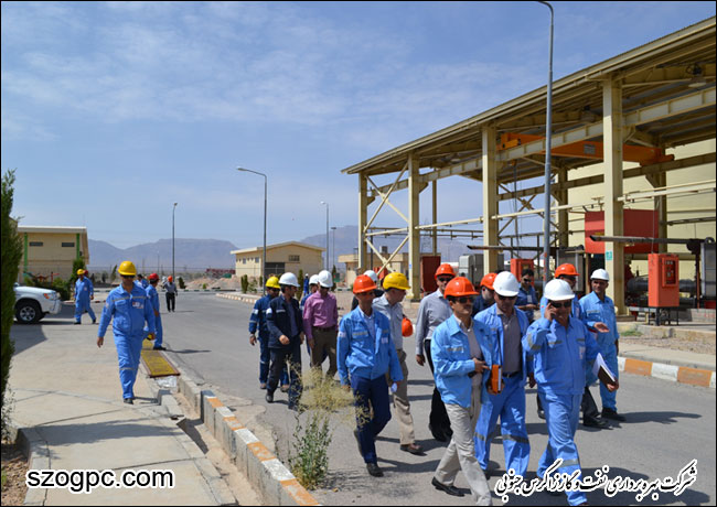 بازدید مهندس محمدی مدیر عملیات شرکت بهره برداری نفت و گاز زاگرس جنوبی از منطقه عملیاتی سروستان و سعادت آباد 3