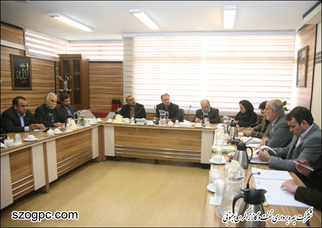 برگزاری سومین جلسه کمیته تحول اداری شرکت نفت مناطق مرکزی ایران 1
