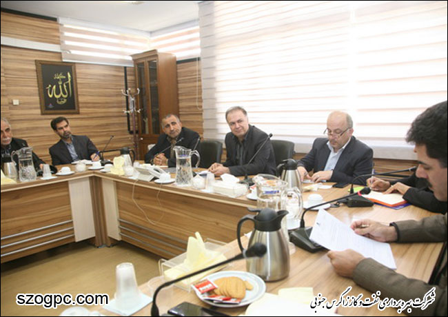 برگزاری سومین جلسه کمیته تحول اداری شرکت نفت مناطق مرکزی ایران 6