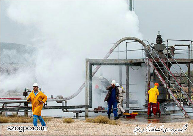 مانور نشت گاز از یکی از چاه های ناحیه تابناک منطقه عملیاتی پارسیان 2