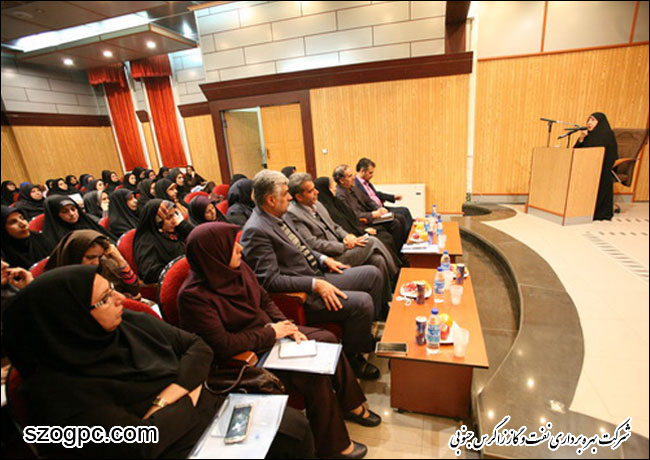 برگزاری کارگاه آموزشی حقوق انسانی زنان در شرکت نفت مناطق مرکزی ایران (گزارش تصویری)