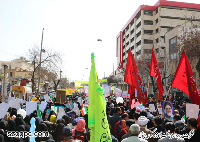 حضور دکتر غلامحسین منتظری مدیرعامل و کارکنان شرکت بهره برداری نفت و گاز زاگرس جنوبی در راهپیمایی یوم الله ۲۲ بهمن ماه ۱۳۹۵ 2