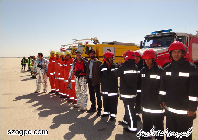 برگزاری مانور مشترک اطفاء حریق منطقه عملیاتی پارسیان و فرودگاه بین المللی شهرستان لامرد 1