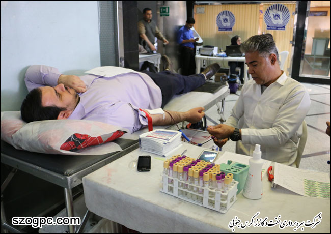 اهدای حدود ۴۲ هزار سی سی خون در روز بزرگداشت شهدا توسط کارکنان ستاد شرکت بهره برداری نفت و گاز زاگرس جنوبی 2