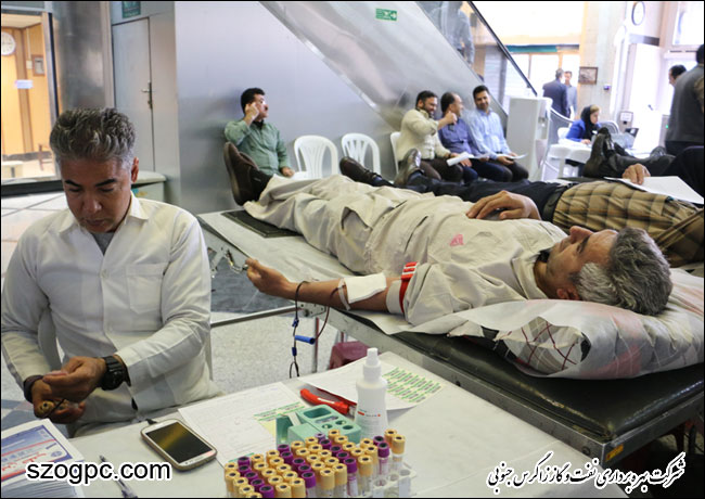 اهدای حدود ۴۲ هزار سی سی خون در روز بزرگداشت شهدا توسط کارکنان ستاد شرکت بهره برداری نفت و گاز زاگرس جنوبی 3