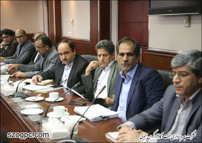 برگزاری جلسه مدیر عامل شرکت نفت مناطق مرکزی ایران با جمعی از مدیران و روسای ستادی و عملیاتی 6