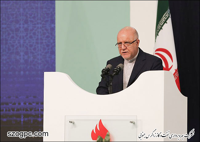 افتتاح تاریخی نفت در سال تولید و اشتغال / زنگنه: ١٠٠ هزار شغل مولد با قراردادهای جدید نفتی ایجاد می شود