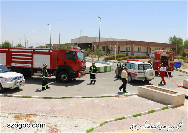 برگزاری مانور تخلیه اضطراری  کارکنان در اثر حریق و مهار آتش سوزی اطراف یکی از چاه های گازی در منطقه عملیاتی پارسیان 1