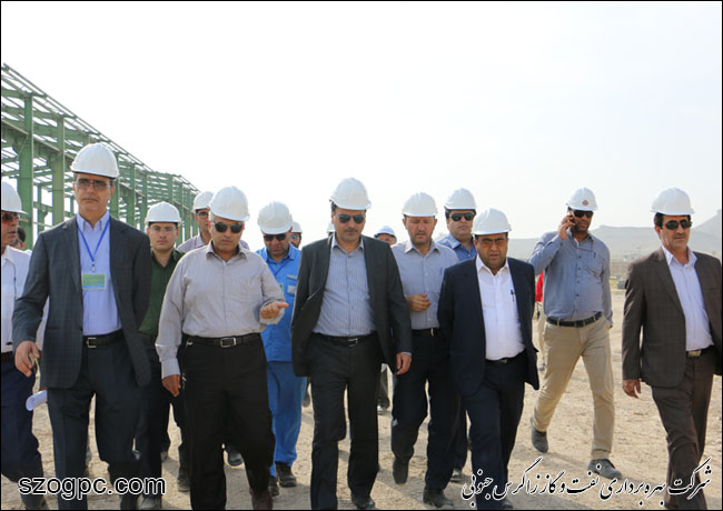 بازدید مدیر عامل شرکت نفت مناطق مرکزی ایران از پروژهای منطقه عملیاتی خشت 3