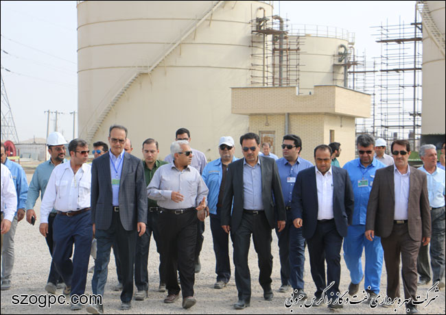بازدید مدیر عامل شرکت نفت مناطق مرکزی ایران از پروژهای منطقه عملیاتی خشت 4