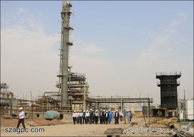 بازدید مدیر عامل شرکت نفت مناطق مرکزی ایران از پروژهای منطقه عملیاتی خشت 9