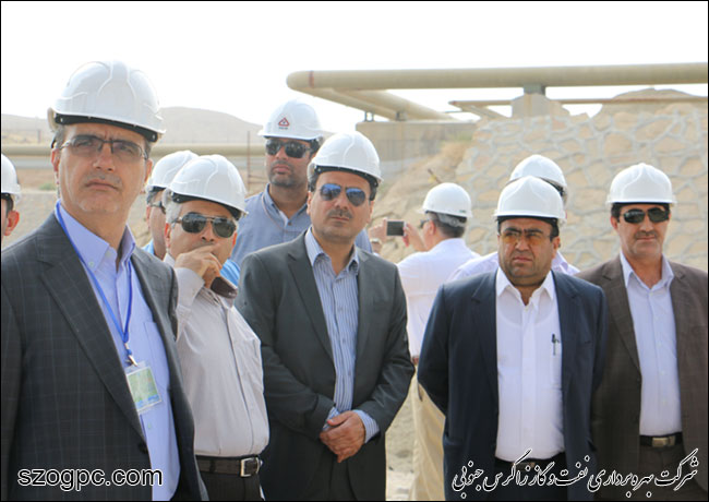 بازدید مدیر عامل شرکت نفت مناطق مرکزی ایران از پروژهای منطقه عملیاتی خشت 11