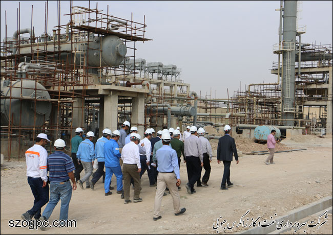 بازدید مدیر عامل شرکت نفت مناطق مرکزی ایران از پروژهای منطقه عملیاتی خشت 13