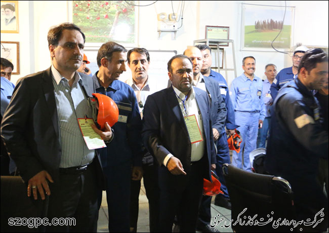 بازدید مهندس حاتمی مدیر عامل شرکت نفت مناطق مرکزی ایران از منطقه عملیاتی آغار و دالان 12