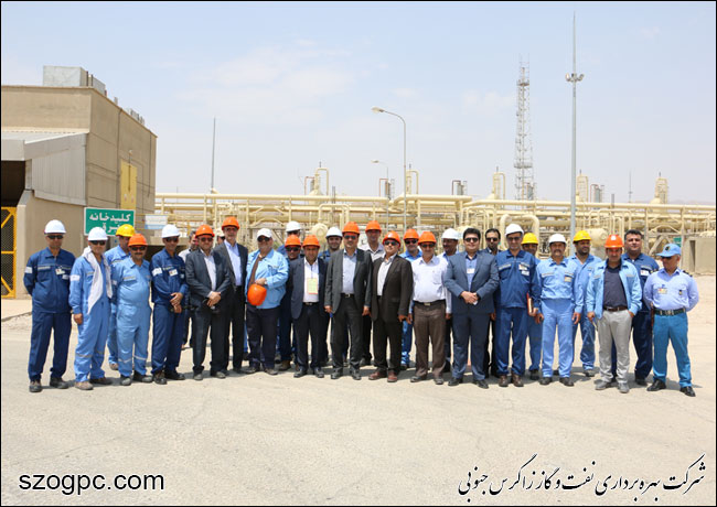 بازدید مهندس حاتمی مدیر عامل شرکت نفت مناطق مرکزی ایران از منطقه عملیاتی آغار و دالان 13