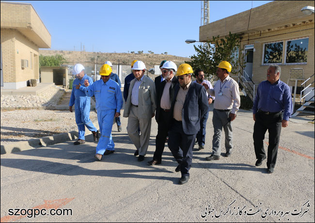 بازدید مدیر عامل شرکت بهره برداری نفت و گاز زاگرس جنوبی و بازرسان سازمان بازرسی وزارت نفت از منطقه عملیاتی آغار و دالان 1