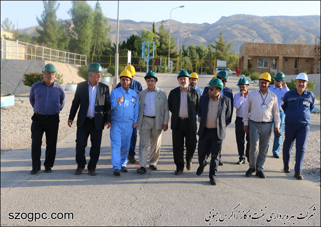 بازدید مدیر عامل شرکت بهره برداری نفت و گاز زاگرس جنوبی و بازرسان سازمان بازرسی وزارت نفت از منطقه عملیاتی آغار و دالان 5