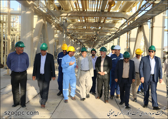 بازدید مدیر عامل شرکت بهره برداری نفت و گاز زاگرس جنوبی و بازرسان سازمان بازرسی وزارت نفت از منطقه عملیاتی آغار و دالان 6