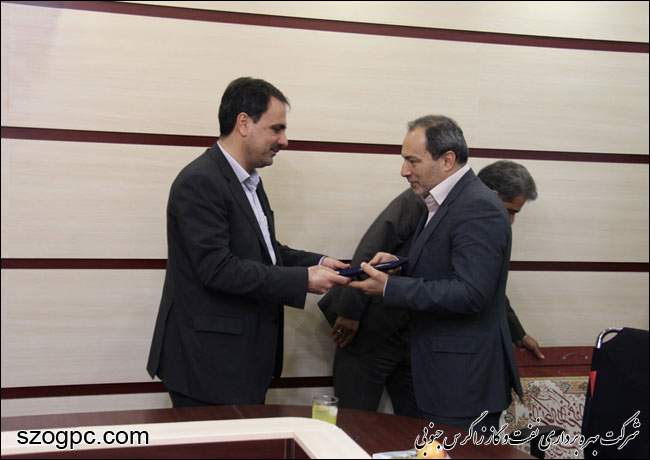 مراسم بزرگداشت سالروز بازگشت آزادگان به میهن در شرکت نفت مناطق مرکزی ایران 9