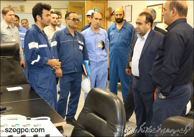 بازدید دکتر غلامحسین منتظری مدیر عامل شرکت بهره برداری نفت و گاز زاگرس جنوبی از منطقه عملیاتی نار و کنگان 5