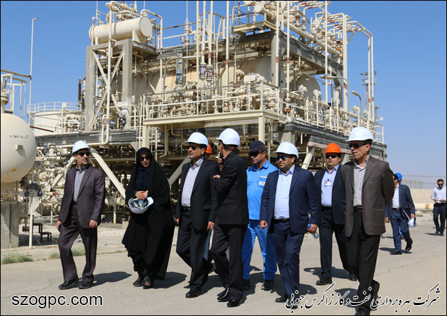 به منظور بررسی شرایط و اطمینان از آمادگی جهت تامین گاز زمستانی ، مدیر عامل شرکت نفت مناطق مرکزی ایران از منطقه عملیاتی نار و کنگان زاگرس جنوبی بازدید کرد 5