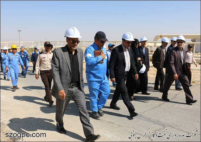 به منظور بررسی شرایط و اطمینان از آمادگی جهت تامین گاز زمستانی ، مدیر عامل شرکت نفت مناطق مرکزی ایران از منطقه عملیاتی نار و کنگان زاگرس جنوبی بازدید کرد 7