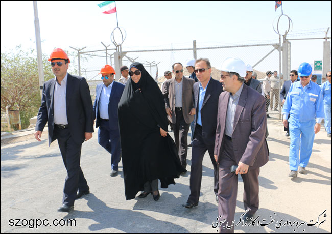 به منظور بررسی شرایط و اطمینان از آمادگی جهت تامین گاز زمستانی ، مدیر عامل شرکت نفت مناطق مرکزی ایران از منطقه عملیاتی نار و کنگان زاگرس جنوبی بازدید کرد 12