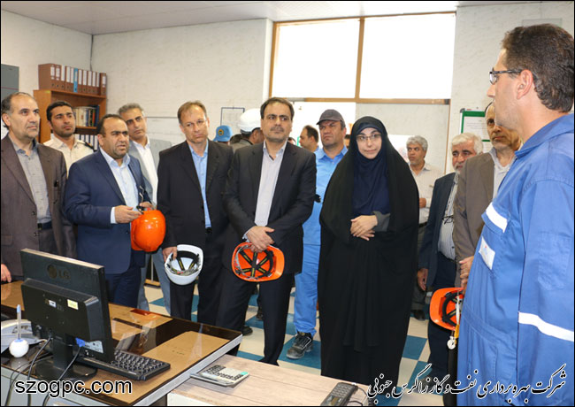 به منظور بررسی شرایط و اطمینان از آمادگی جهت تامین گاز زمستانی ، مهندس رامین حاتمی مدیر عامل شرکت نفت مناطق مرکزی ایران از منطقه عملیاتی نار بازدید کرد 6