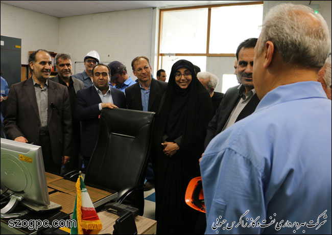 به منظور بررسی شرایط و اطمینان از آمادگی جهت تامین گاز زمستانی ، مهندس رامین حاتمی مدیر عامل شرکت نفت مناطق مرکزی ایران از منطقه عملیاتی نار بازدید کرد 9