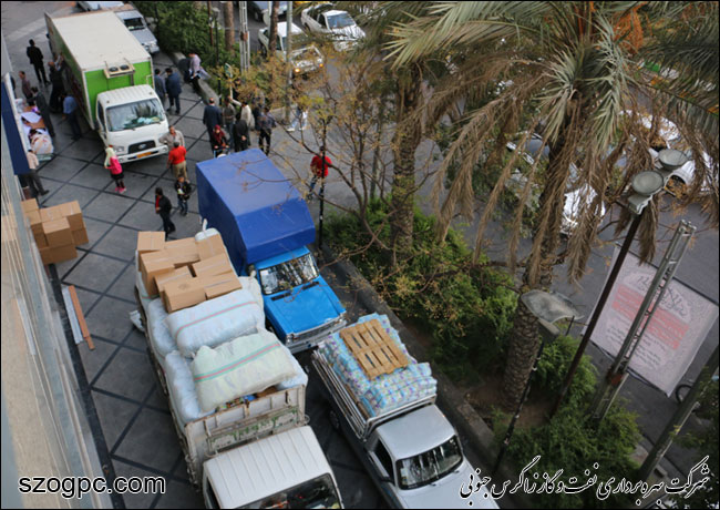 ارسال اولین محموله کمک های انسان دوستانه کارکنان شرکت بهره برداری نفت و گاز زاگرس جنوبی به زلزله زدگان غرب کشور 8