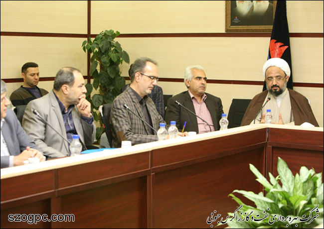 نشست صمیمی مدیرعامل با فرزندان شاهد شاغل در شرکت نفت مناطق مرکزی ایران 6