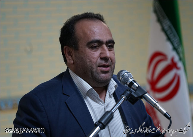 برگزاری مراسم گرامی داشت دهه مبارک فجر در ستاد شرکت بهره برداری نفت و گاز زاگرس جنوبی 3