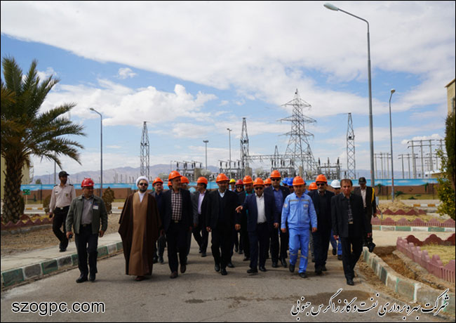 بازدید مدیرعامل شرکت صنایع الکترونیک شیراز از منطقه عملیاتی سروستان و سعات آباد 5