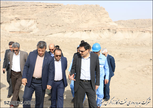 بازدید مدیرعامل شرکت نفت مناطق مرکزی ایران از منطقه عملیاتی سرخون و گشوی جنوبی 4
