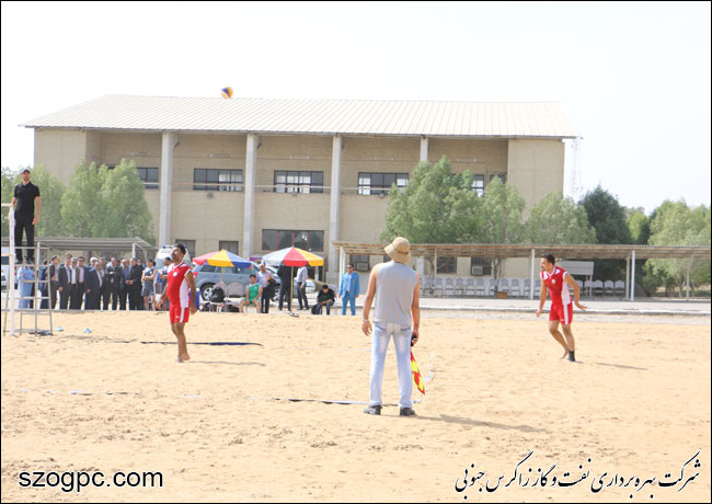 بازدید مدیرعامل شرکت نفت مناطق مرکزی ایران از منطقه عملیاتی سرخون و گشوی جنوبی 13