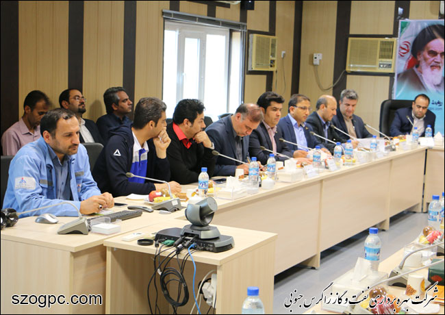 برگزاری نشست مشترک مدیران نفت مناطق مرکزی ایران و زاگرس جنوبی در منطقه عملیاتی سرخون و گشوی جنوبی 10